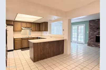 4525 W Gardenia Avenue, Glendale, AZ 85301 - Photo 11
