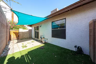 3135 N 38th Street #Unit 5, Phoenix, AZ 85018 - Photo 5