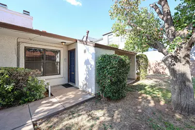 3135 N 38th Street #Unit 5, Phoenix, AZ 85018 - Photo 3