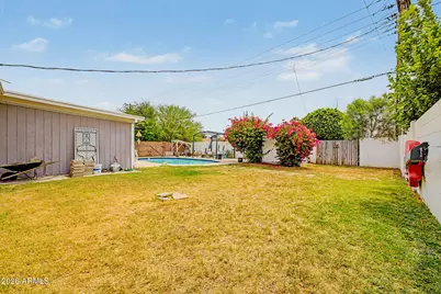 2037 W State Avenue, Phoenix, AZ 85021 - Photo 15