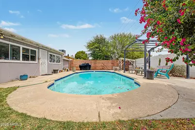 2037 W State Avenue, Phoenix, AZ 85021 - Photo 27