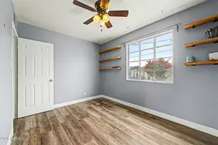 2037 W State Ave, Phoenix, AZ 85021 - Photo 11
