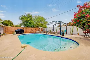 2037 W State Ave, Phoenix, AZ 85021 - Photo 15