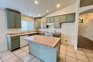 1576 W Kesler Ln, Chandler, AZ 85224 - Photo 5