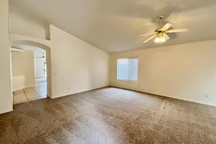 1576 W Kesler Ln, Chandler, AZ 85224 - Photo 3
