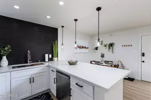 8649 E Royal Palm Rd, Scottsdale, AZ 85258 - Photo 21