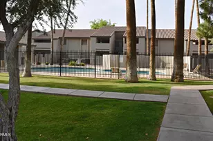 533 W Guadalupe Rd, Mesa, AZ 85210 - Photo 3