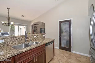 3737 W Crocus Dr, Phoenix, AZ 85053 - Photo 19
