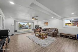 3925 W Krall St, Phoenix, AZ 85019 - Photo 7