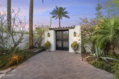 5700 N 33rd Place, Paradise Valley, AZ 85253 - Photo 9