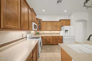 13570 W Caribbean Ln, Surprise, AZ 85379 - Photo 29