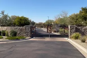 22908 N 44th Pl, Phoenix, AZ 85050 - Photo 31