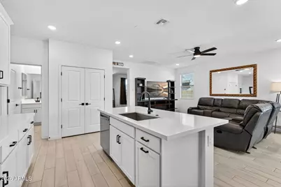 26958 N 170th Lane, Surprise, AZ 85387 - Photo 11