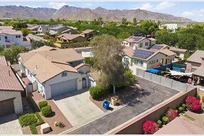 20857 W Court Street, Buckeye, AZ 85396 - Photo 7