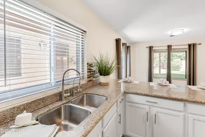 20415 N 31st Way, Phoenix, AZ 85050 - Photo 15