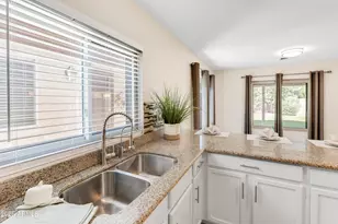 20415 N 31st Way, Phoenix, AZ 85050 - Photo 15