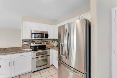 20415 N 31st Way, Phoenix, AZ 85050 - Photo 11