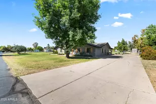 632 S Pandora Dr, Gilbert, AZ 85296 - Photo 3