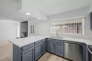 935 W Santa Cruz Dr, Tempe, AZ 85282 - Photo 13