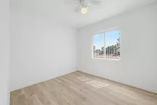 935 W Santa Cruz Dr, Tempe, AZ 85282 - Photo 17