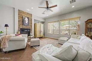 1741 W Bramble Berry Ln, Phoenix, AZ 85085 - Photo 9