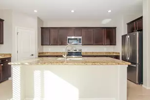 12051 W Tether Trl, Peoria, AZ 85383 - Photo 5