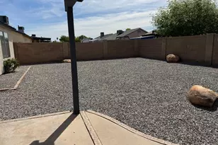 8565 W Tuckey Ln, Glendale, AZ 85305 - Photo 13