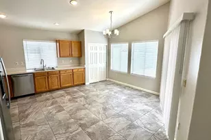 1329 E Cathedral Rock Dr, Phoenix, AZ 85048 - Photo 9
