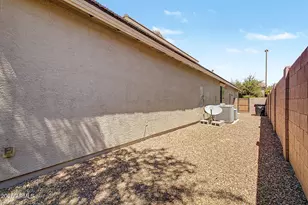 2559 E Penedes Dr, Gilbert, AZ 85298 - Photo 71
