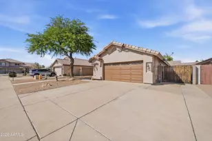 16529 N 89th Ave, Peoria, AZ 85382 - Photo 3