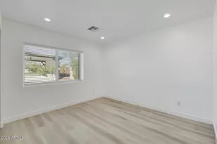 7834 E Sweetwater Ave, Scottsdale, AZ 85260 - Photo 23