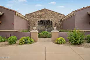 3935 E Rough Rider Rd, Phoenix, AZ 85050 - Photo 35