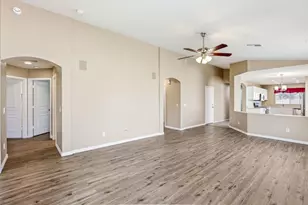 21069 N Jocelyn Ln, Maricopa, AZ 85138 - Photo 5