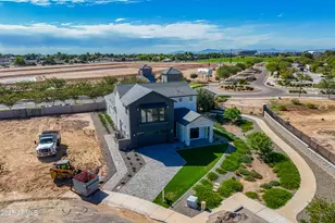 3326 S Stuart Ct, Gilbert, AZ 85297 - Photo 57