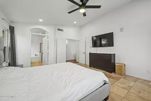 1570 E Horseshoe Ave, Gilbert, AZ 85296 - Photo 17