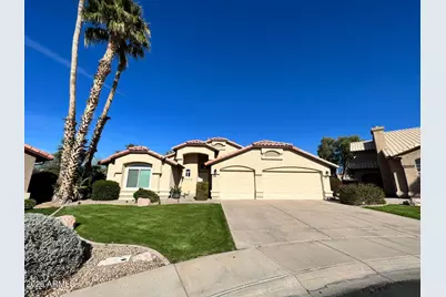 1570 E Horseshoe Avenue, Gilbert, AZ 85296 - Photo 3