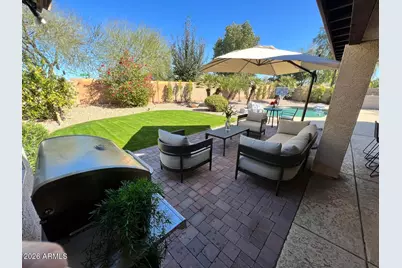 1570 E Horseshoe Avenue, Gilbert, AZ 85296 - Photo 11