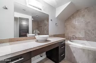 215 E McKinley St, Phoenix, AZ 85004 - Photo 15
