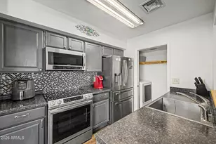 16493 N 67th Ln, Peoria, AZ 85382 - Photo 7