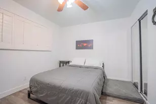 5525 E Thomas Rd, Phoenix, AZ 85018 - Photo 13