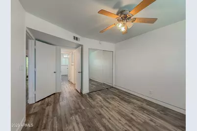 5525 E Thomas Road #B7, Phoenix, AZ 85018 - Photo 7