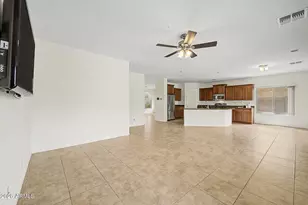 12202 W Mountain View Dr, Avondale, AZ 85323 - Photo 9