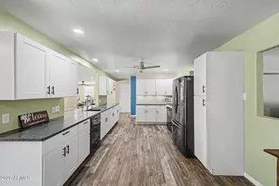 2330 E Broadway Ave, Apache Junction, AZ 85119 - Photo 5