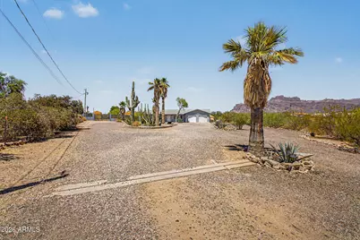 2330 E Broadway Avenue, Apache Junction, AZ 85119 - Photo 3