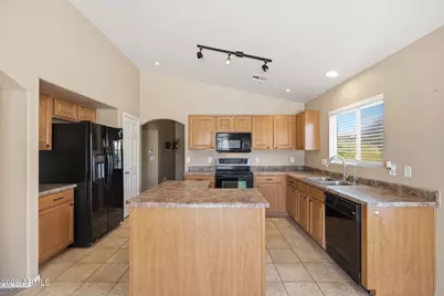 195 S 17th Street, Coolidge, AZ 85128 - Photo 13
