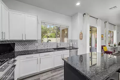 1912 W Olive Way, Chandler, AZ 85248 - Photo 11