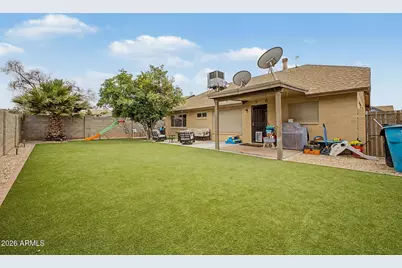 10118 W Medlock Avenue, Glendale, AZ 85307 - Photo 31