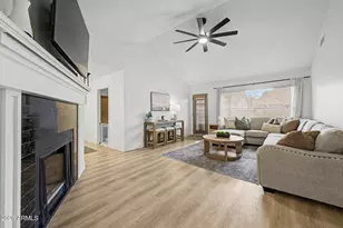 10118 W Medlock Ave, Glendale, AZ 85307 - Photo 11