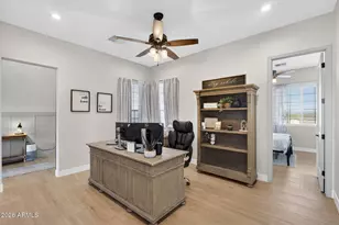 629 W Cloud Rd, Phoenix, AZ 85086 - Photo 17