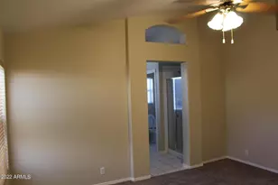 807 W Kesler Ln, Chandler, AZ 85225 - Photo 9